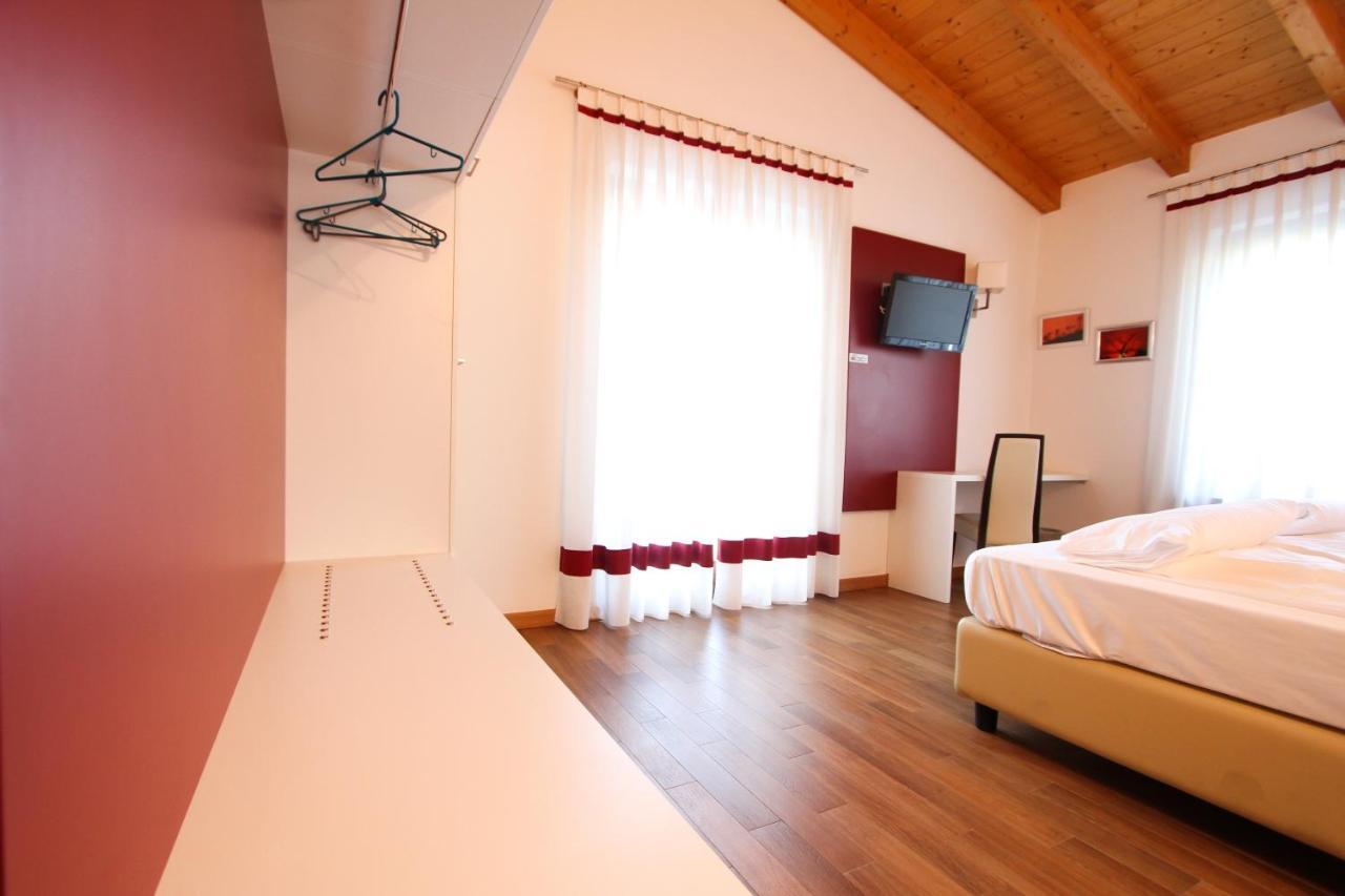 Thai Orchidee Restaurant&rooms Guest house